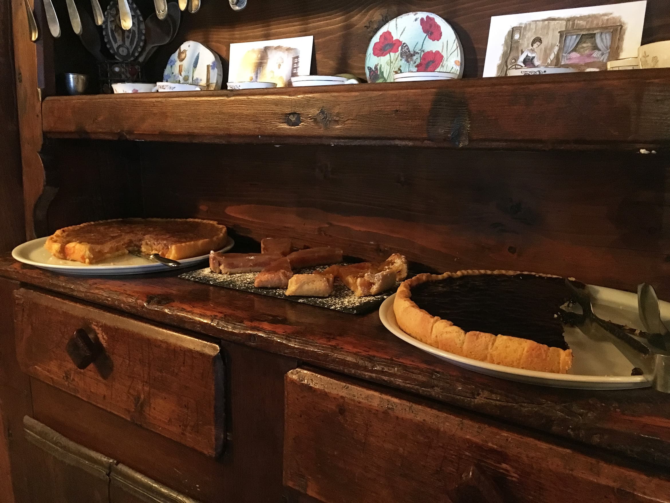 Jolie Bergere La Salle: dormire in un ex locanda di contrabbandieri 11 Colazione in montagna
