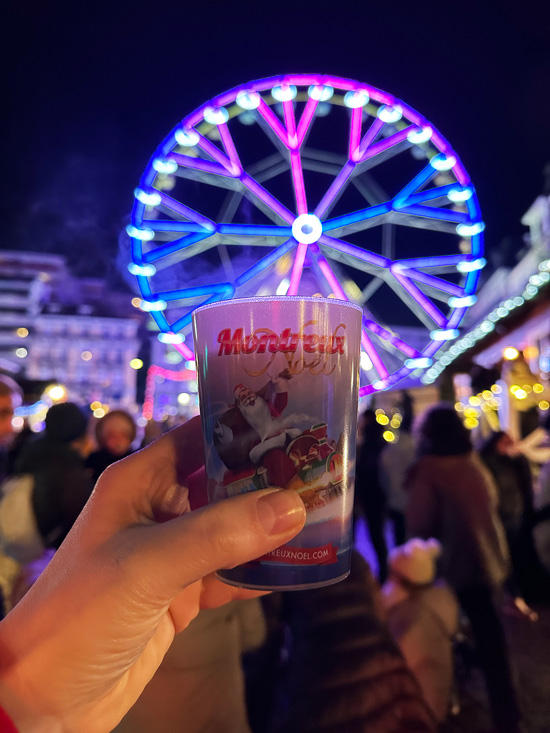 Mercatini di Natale: 6 idee per vivere appieno la magia del Natale 6 Mercatini di Natale Montreux ruota panoramica