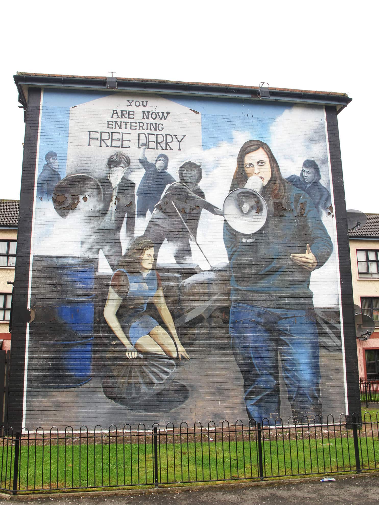 Londonderry murales: il Sunday Bloody Sunday dell'Irlanda del Nord 12 Free Derry Murales