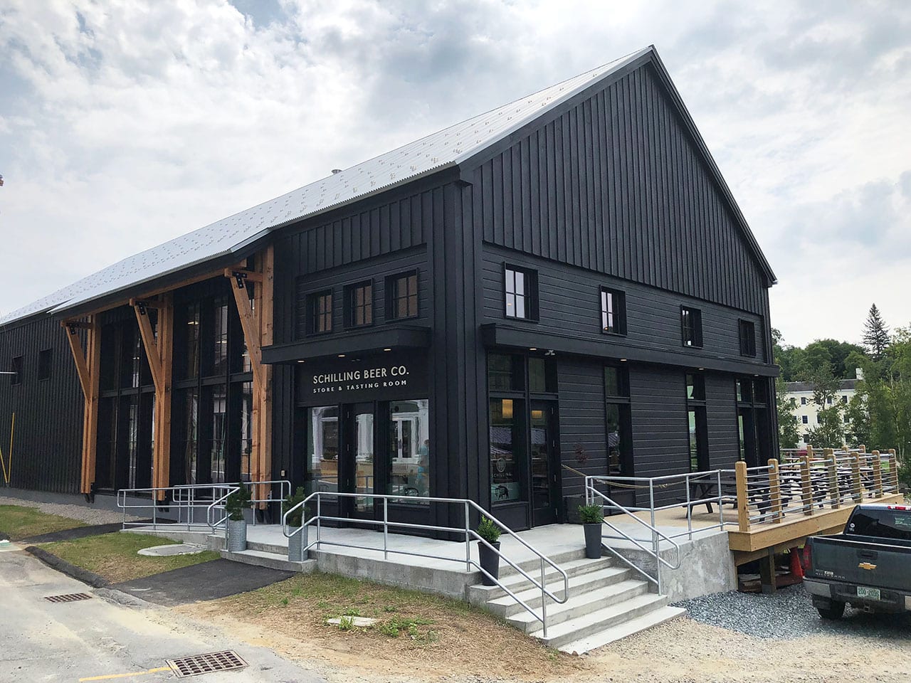 Visitare Littleton la cittadina più allegra del New Hampshire 12 la nuova schilling beer co a Littleton