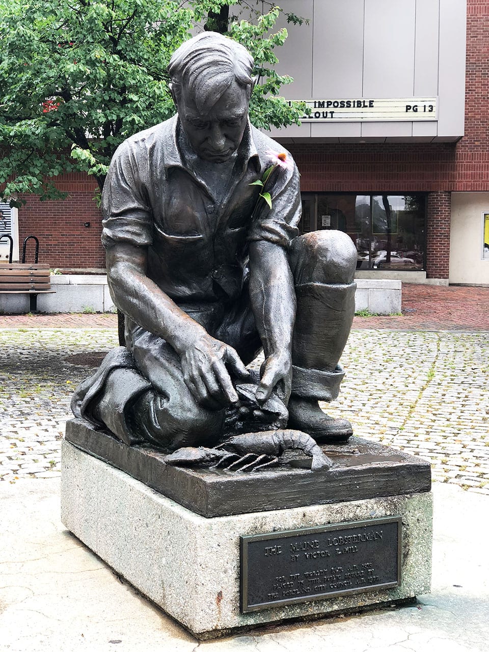 Visitare la città di Portland nel Maine 2 visitare la città di Portland nel Maine la statua del lobsterman