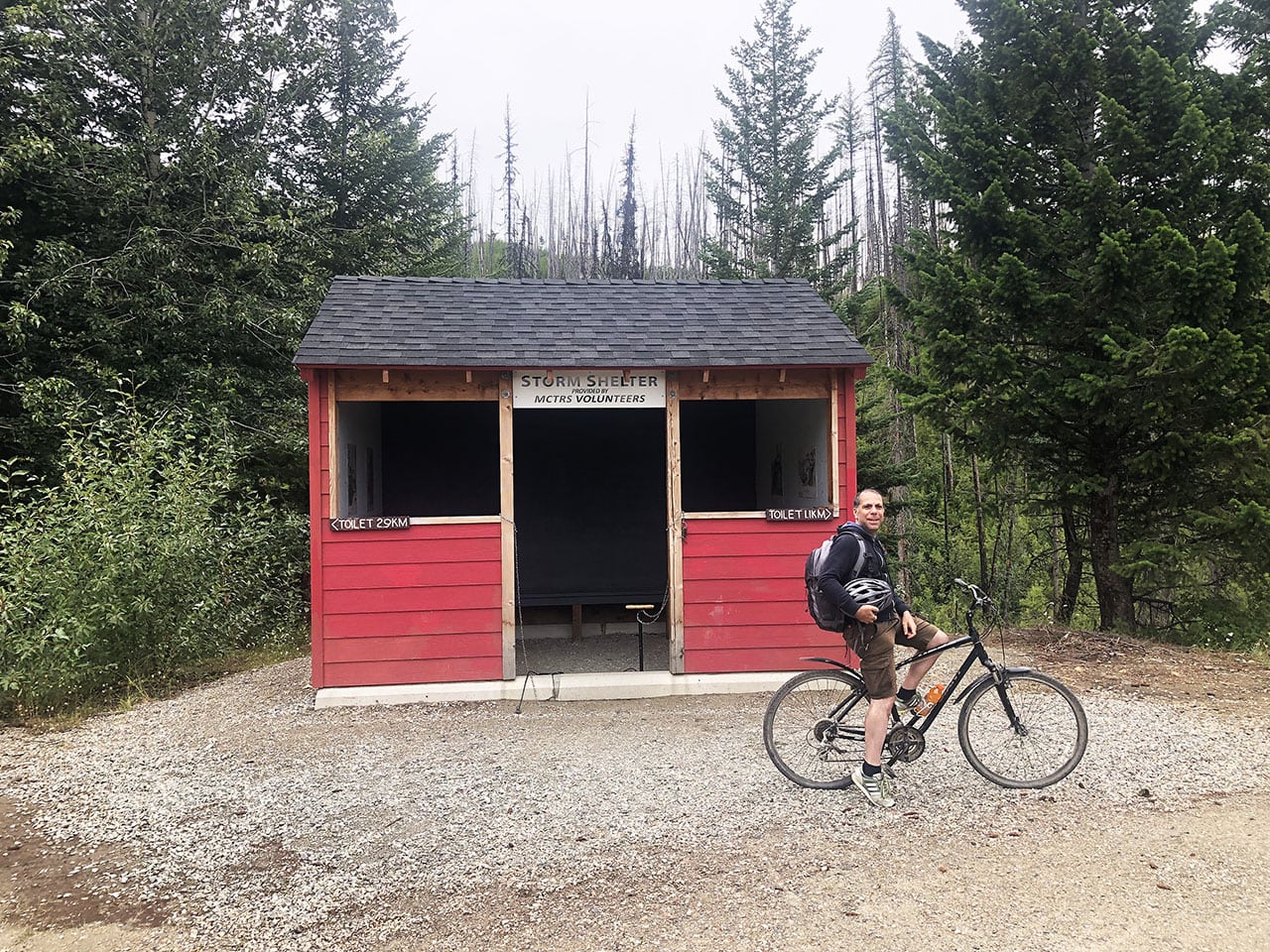 Myra Canyon Kelowna: escursione in bicicletta lungo una vecchia ferrovia in Canada 10 Myra Canyon Kelowna anti tempesta