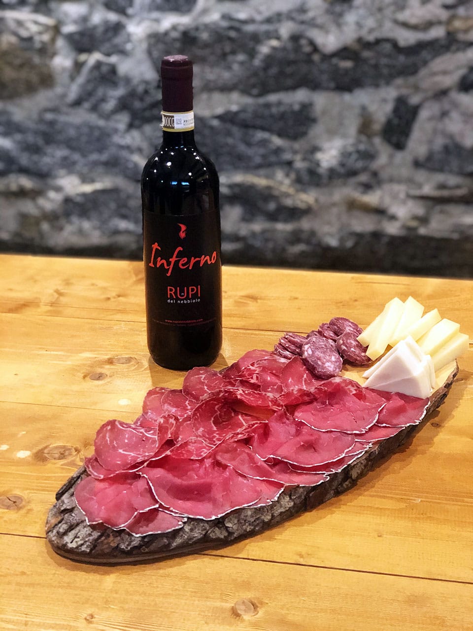 Cosa fare in Val Masino: itinerario tra cibo natura e paesaggi mozzafiato in Valtellina 13 Degustazione prodotti Valtellina
