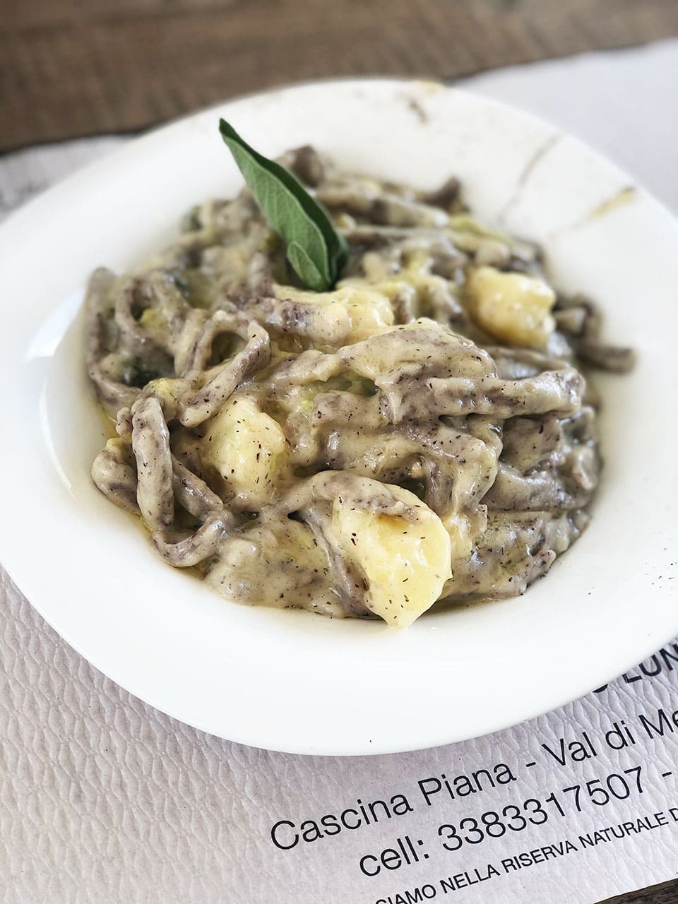 Cosa fare in Val Masino: itinerario tra cibo natura e paesaggi mozzafiato in Valtellina 22 Cosa mangiare in Valtellina pinzocheri