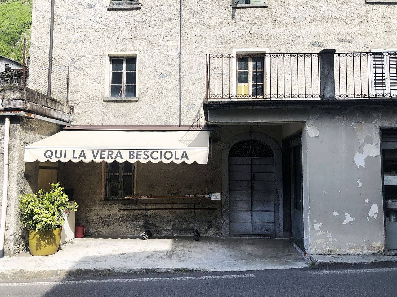 Cosa fare in Val Masino: itinerario tra cibo natura e paesaggi mozzafiato in Valtellina 4 Cosa fare in Val Masino la Besciola
