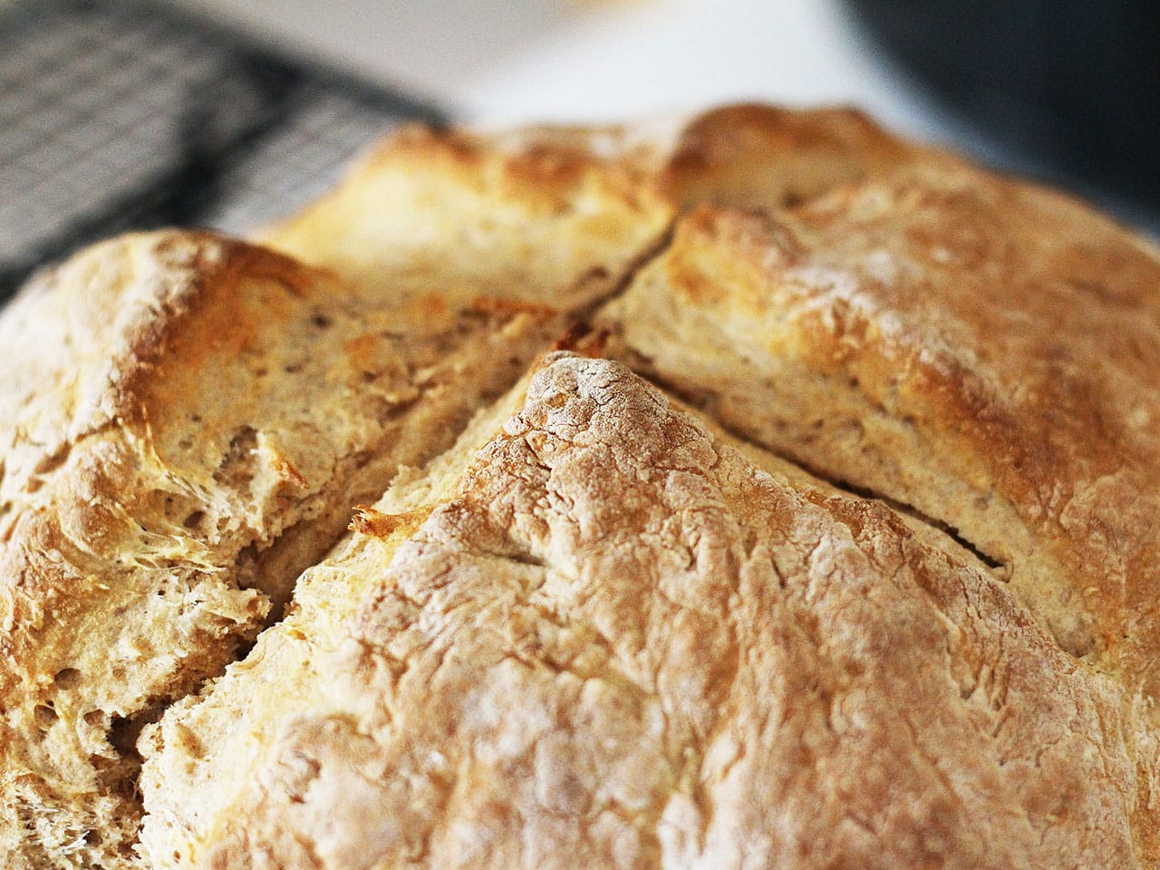 Ricetta Soda Bread: come fare il pane irlandese Ricetta Soda Bread: come fare il pane irlandese