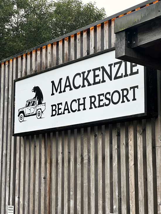Dove dormire a Tofino: 5 hotel bellissimi sulla spiaggia 37 Mackenzie Beach Resort Tofino