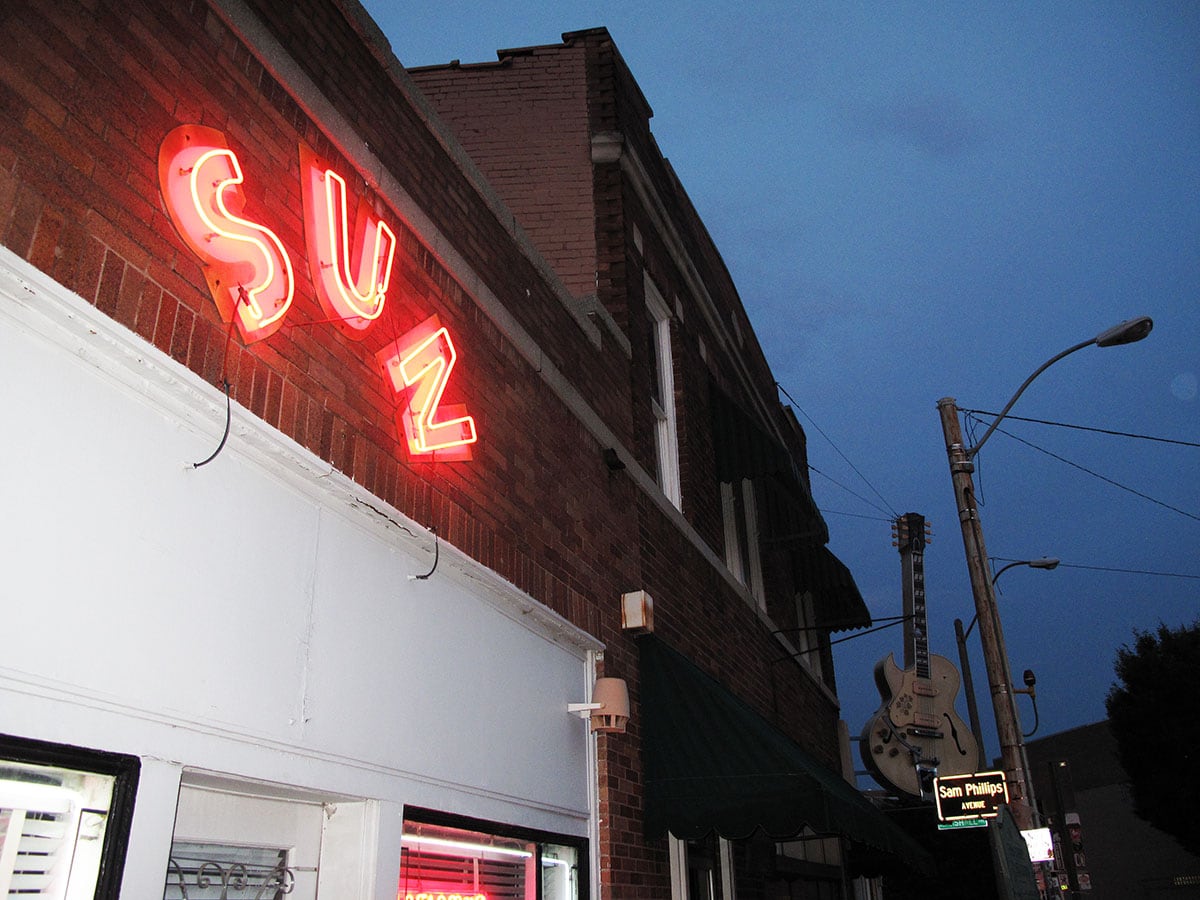 Visitare il Sun Studio a Memphis: il luogo dove nacque il Rock’n'Roll 17 Insegna Sun Studio