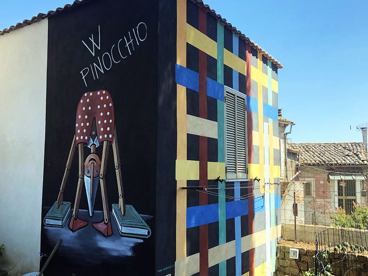 Visitare Sant’Angelo il paese delle fiabe 13 Murales Pinocchio Sant’Angelo di Roccalvecce