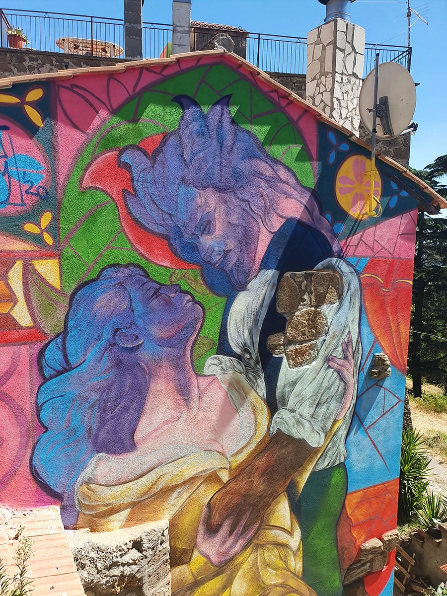 Visitare Sant’Angelo il paese delle fiabe 9 Murales fiaba bella e la bestia