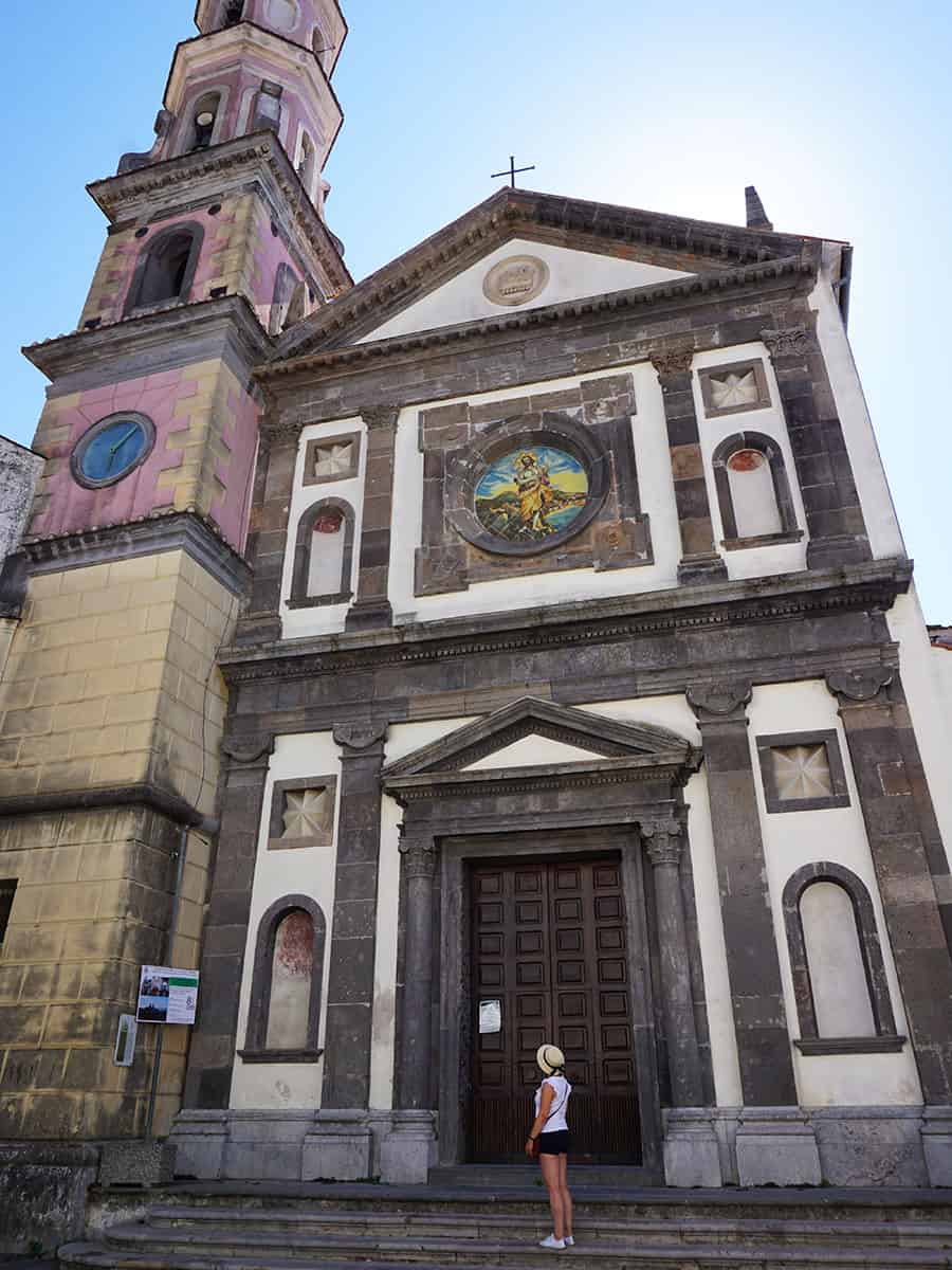 Costiera Amalfitana cosa vedere in una settimana: itinerario e consigli 2 Vietri sul Mare cosa vedere