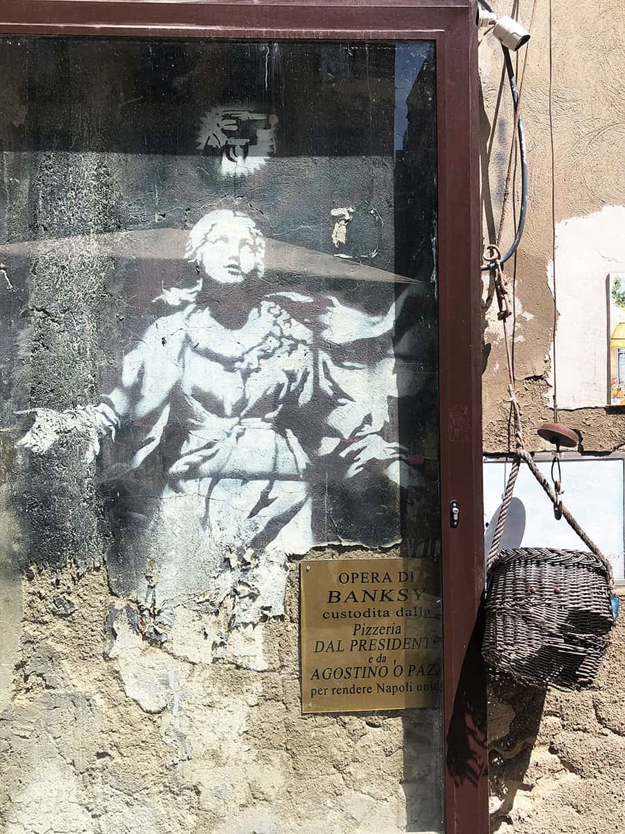 Cosa vedere a Napoli in due giorni: la guida completa 26 Banksy Napoli