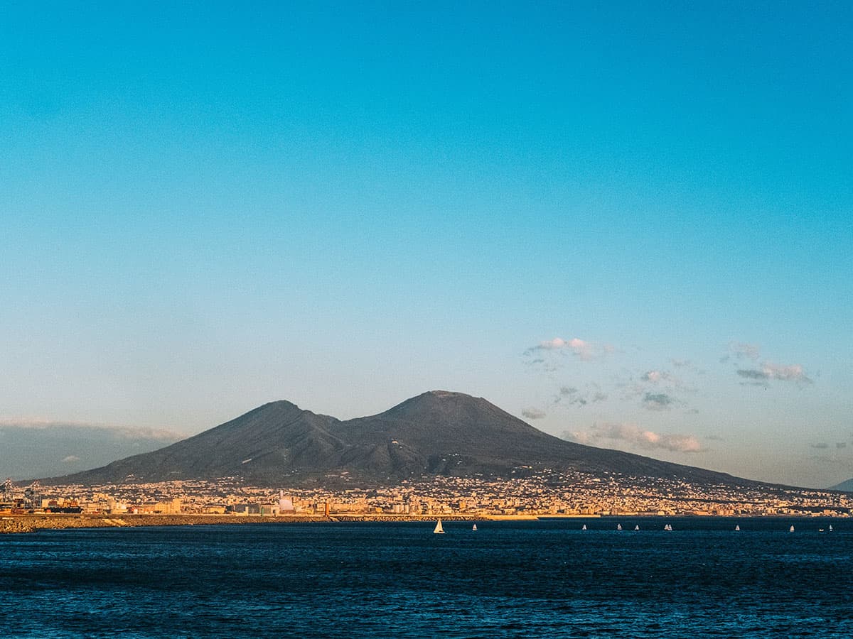 Cosa vedere a Napoli in due giorni: la guida completa 58 Salire sul Vesuvio