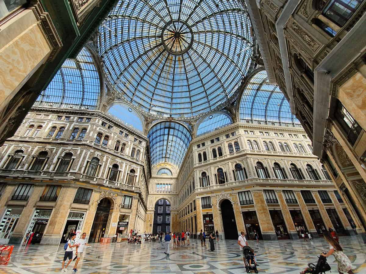 Cosa vedere a Napoli in due giorni: la guida completa 42 Galleria di Napoli