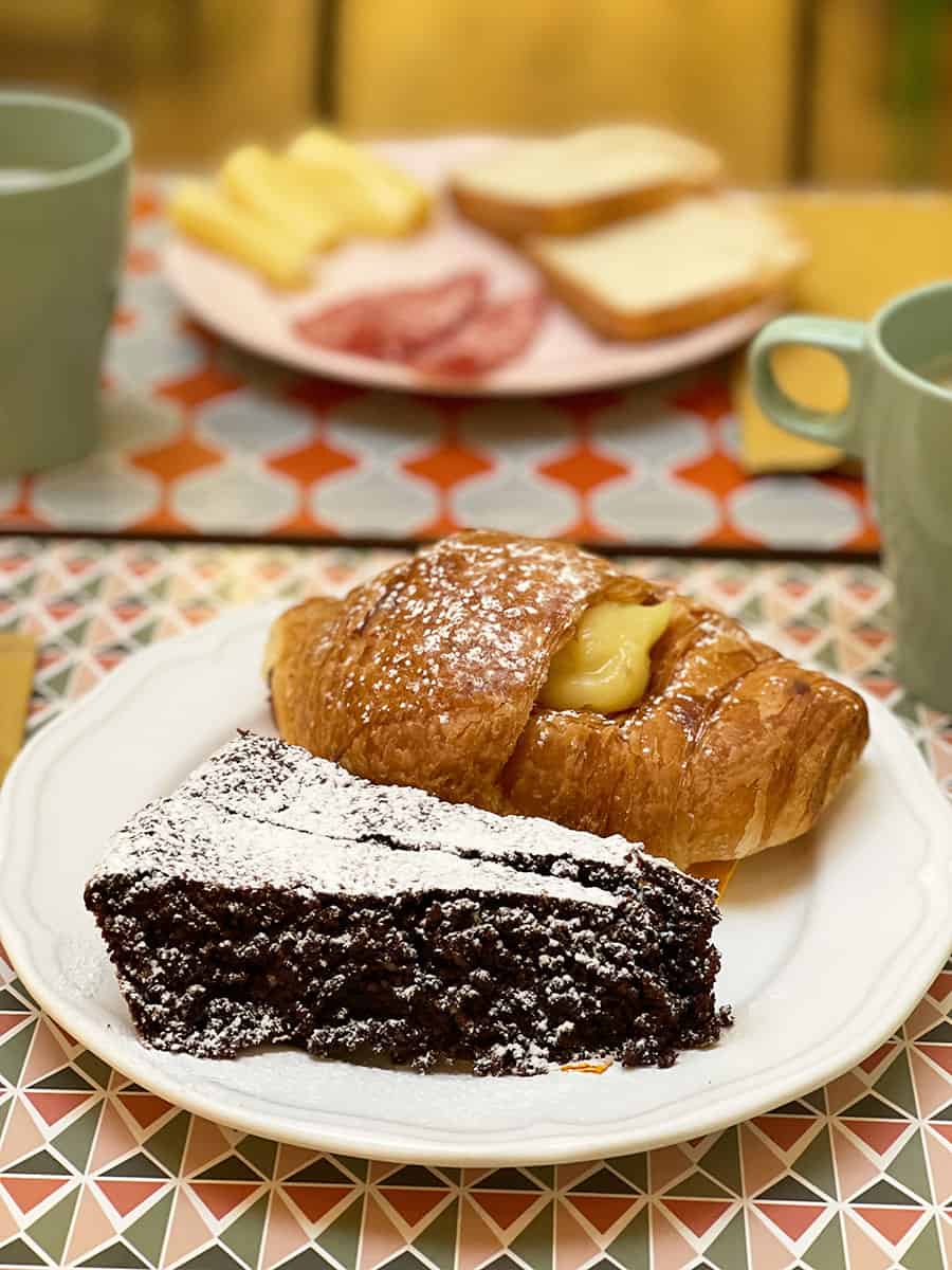 5 posti carini dove dormire a Napoli in centro 45 Bed and breakfast lungomare con colazione