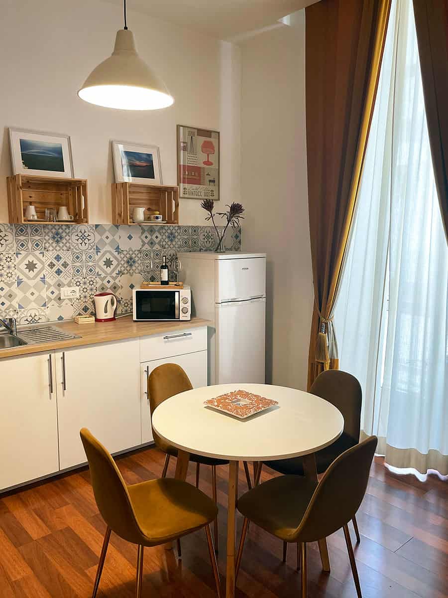 5 posti carini dove dormire a Napoli in centro 42 Napoli family room