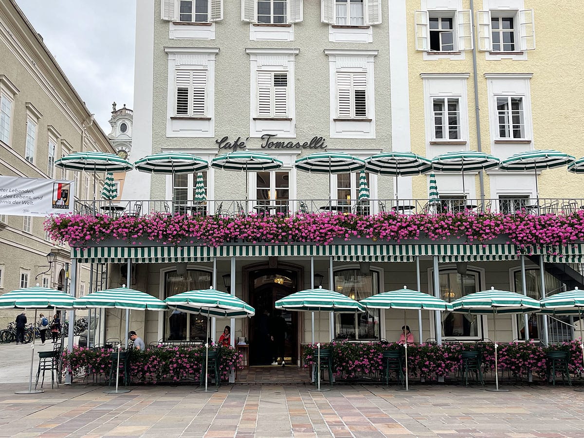 Cosa mangiare a Salisburgo e dove: la nostra food guide 36 Cafè Tomaselli Salisburgo
