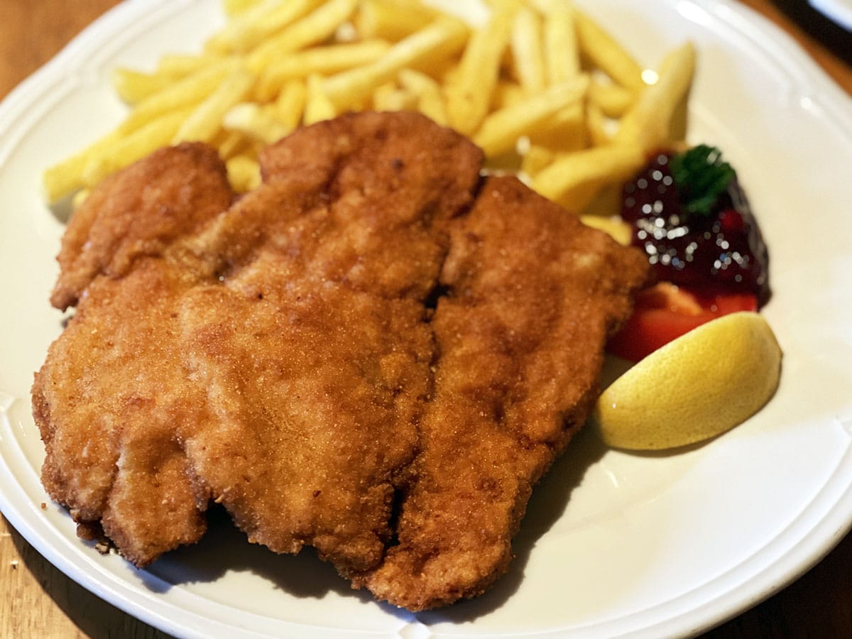 Cosa mangiare a Salisburgo e dove: la nostra food guide 19 Wiener Schnitzel