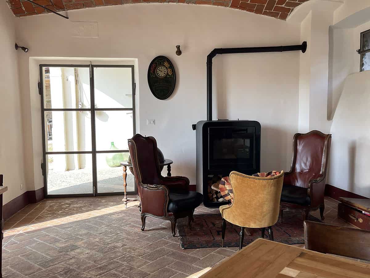 Agriturismo Parco del Grep: glamping nel Monferrato 34 Interno ristorante locanda