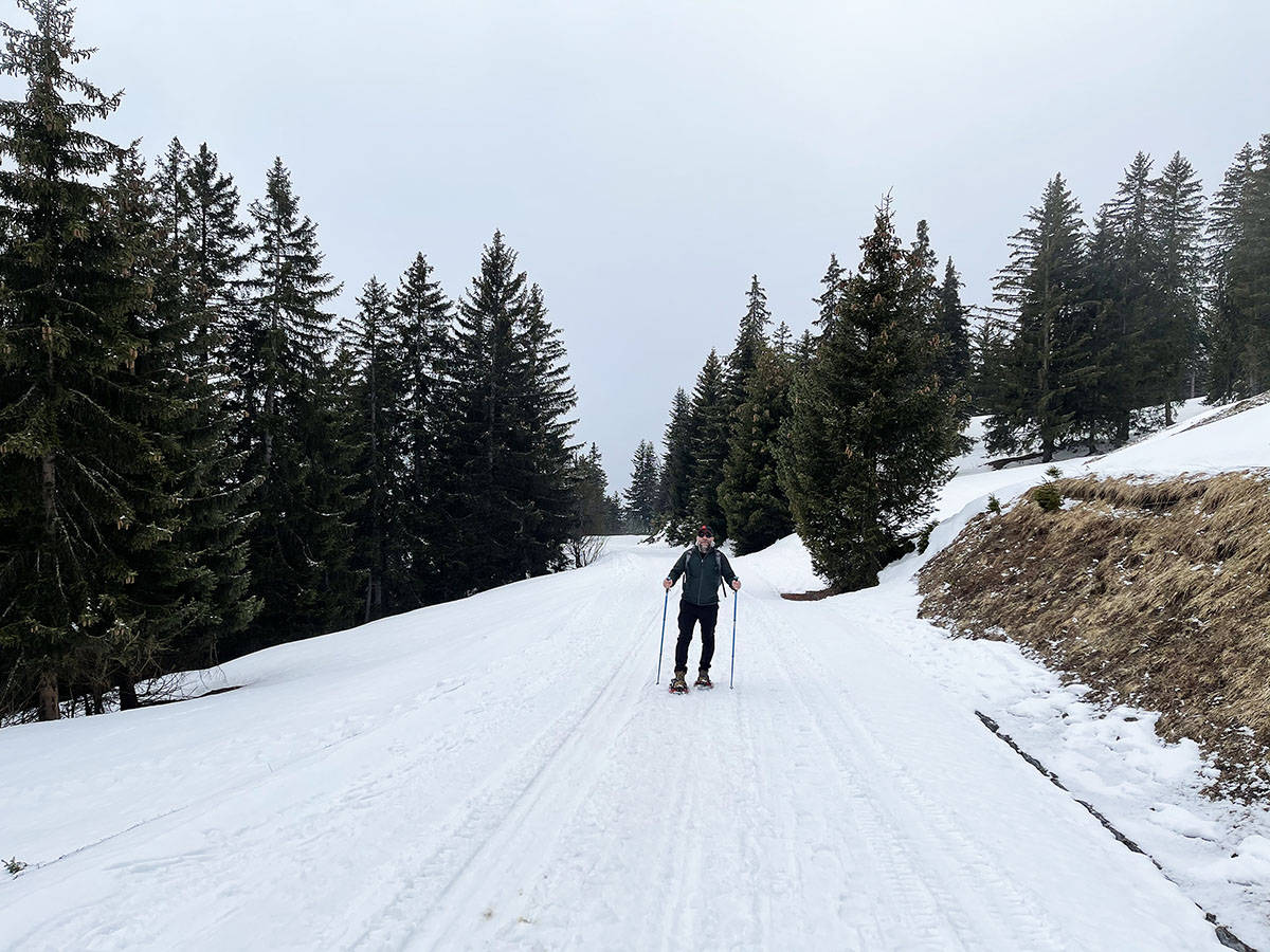Crans-Montana: escursioni sulla neve con ciaspole e fonduta svizzera 11 Crans-Montana: escursioni sulla neve con ciaspole e fonduta svizzera 3