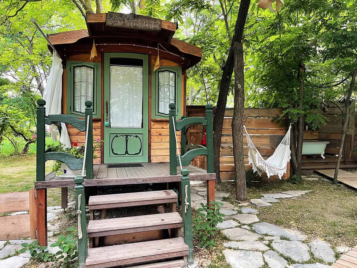 Dormire in un gipsy caravan vicino a Cuneo: Madame Du Bois 31 Dormire in un gipsy caravan vicino a Cuneo: Madame Du Bois 12