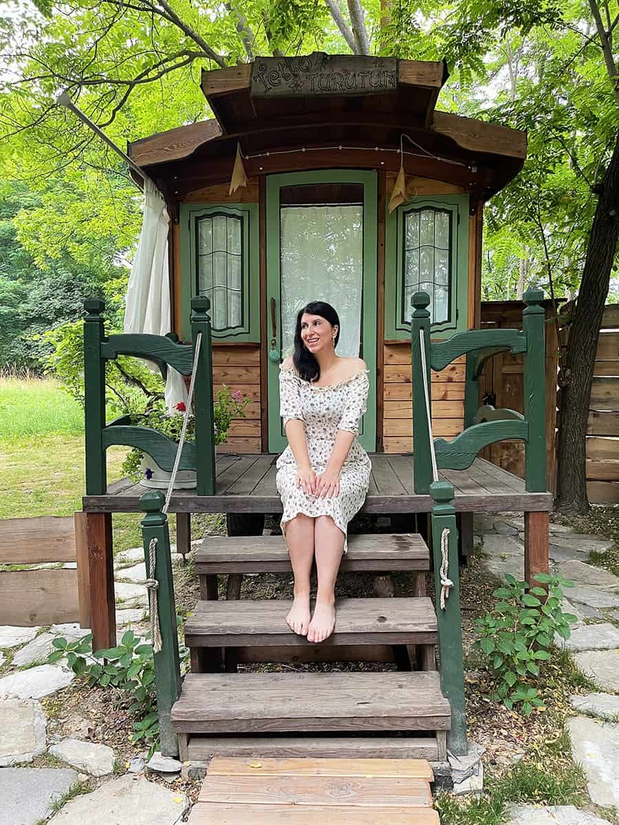 Dormire in un gipsy caravan vicino a Cuneo: Madame Du Bois 2 Dormire in un gipsy caravan Piemonte