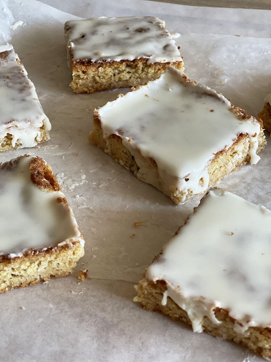 La ricetta dei White Chocolate Maple Nut Blondies 14 Brownies con cioccolato bianco