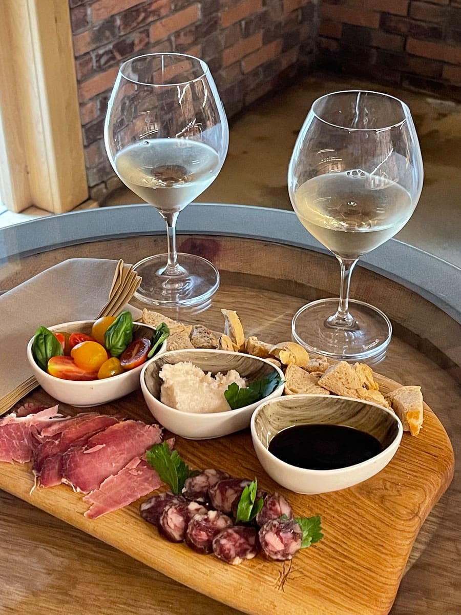 Chocolate Village by the River: Luxury glamping in Slovenia 31 Degustazione Prodotti locali Slovenia