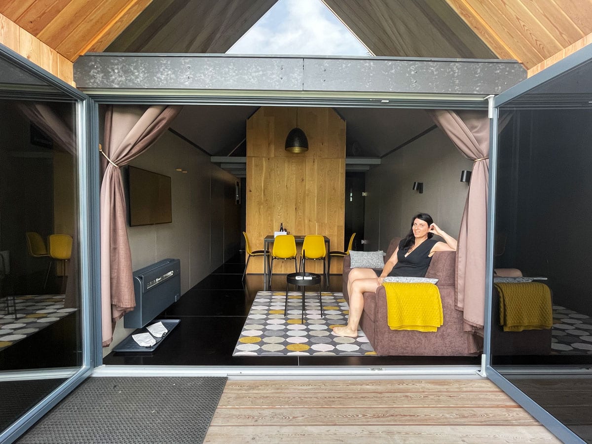 Chocolate Village by the River: Luxury glamping in Slovenia 20 Glamping con posti letto per bambini