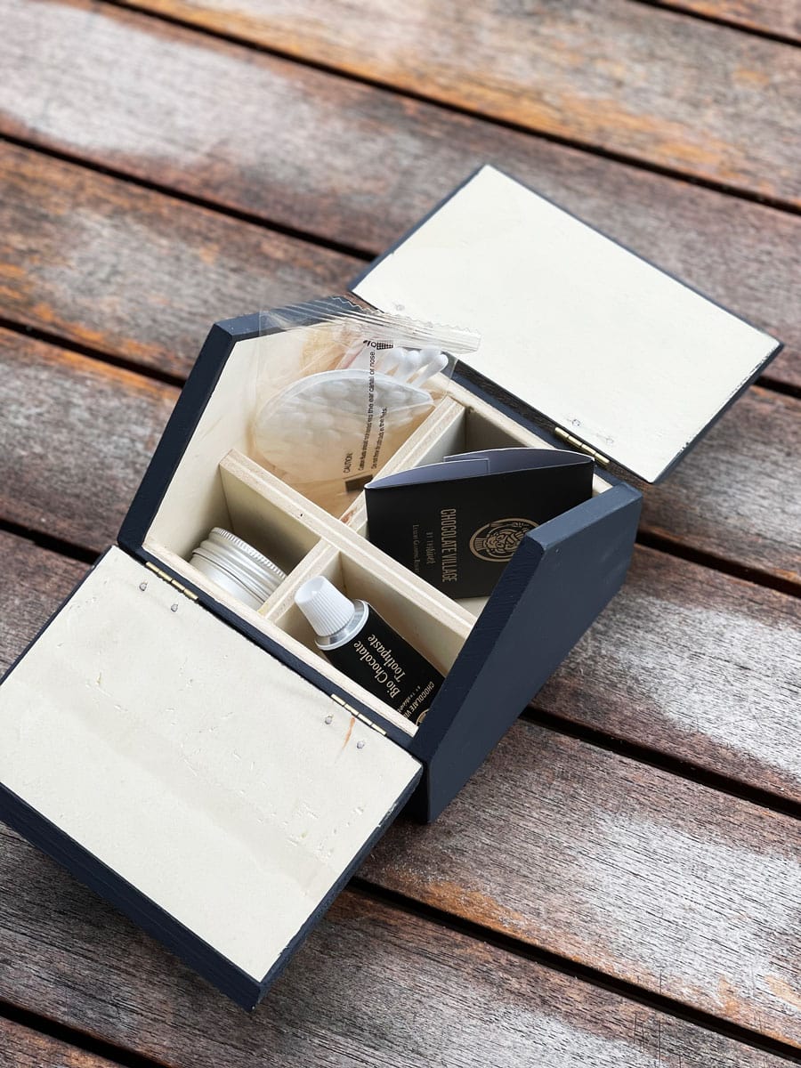Chocolate Village by the River: Luxury glamping in Slovenia 13 Kit bagno al cioccolato