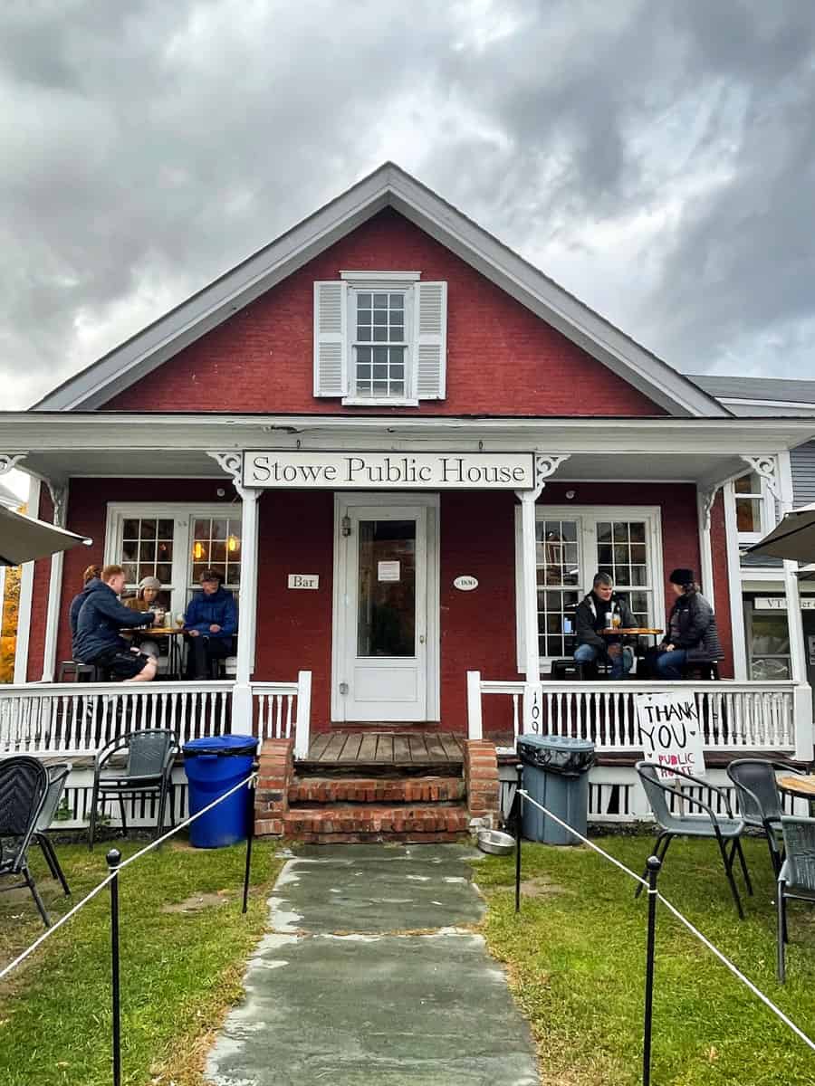 Cosa vedere e cosa fare a Stowe Vermont 14 Stowe Public House