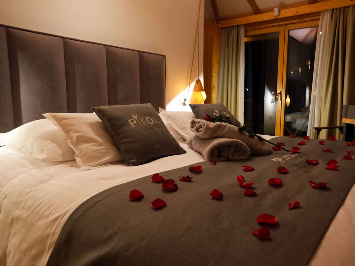 Pikol Lake Village: glamping galleggiante in Slovenia 8 Camere Pikol Slovenia
