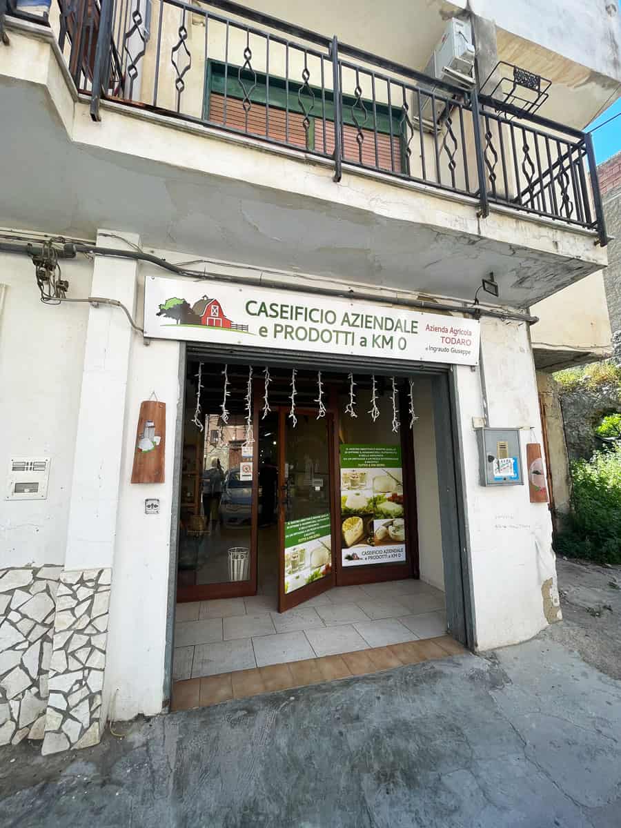 Adler Resort Sicilia: dormire vicino alla valle dei Templi 42 Caseificio locale