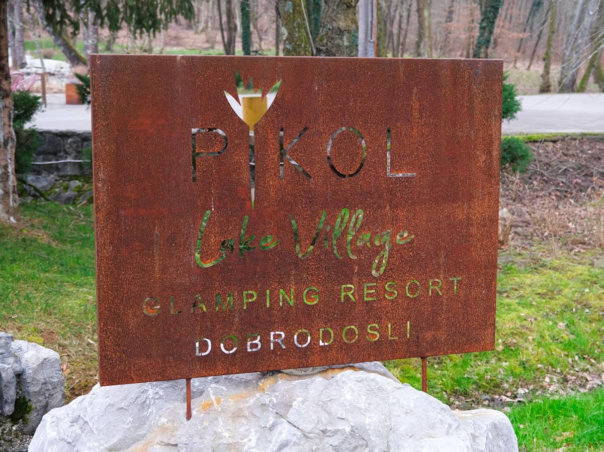 Pikol Lake Village: glamping galleggiante in Slovenia 54 Pikol lake Village