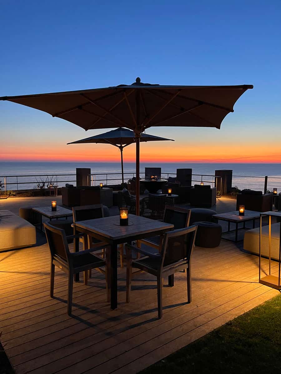 Adler Resort Sicilia: dormire vicino alla valle dei Templi 10 Patio dove ammirare tramonto sul mare
