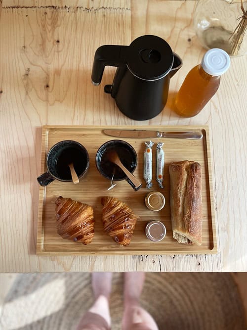 Dove dormire in Normandia Francia: Hotel di charme, alloggi insoliti e Chambre d’hôtes 58 Colazione a letto Youza ecolodge