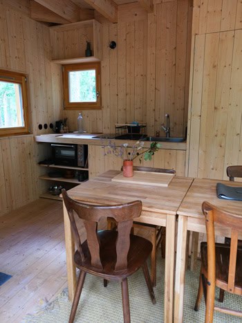 Youza Ecolodge Normandia: dormire vicino Parigi immersi in una foresta 18 Alloggio insolito con cucina
