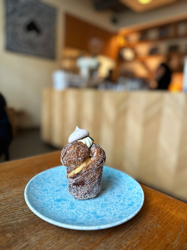 7 locali carini dove fare colazione a Vancouver 28 Brioche più buone di Vancouver