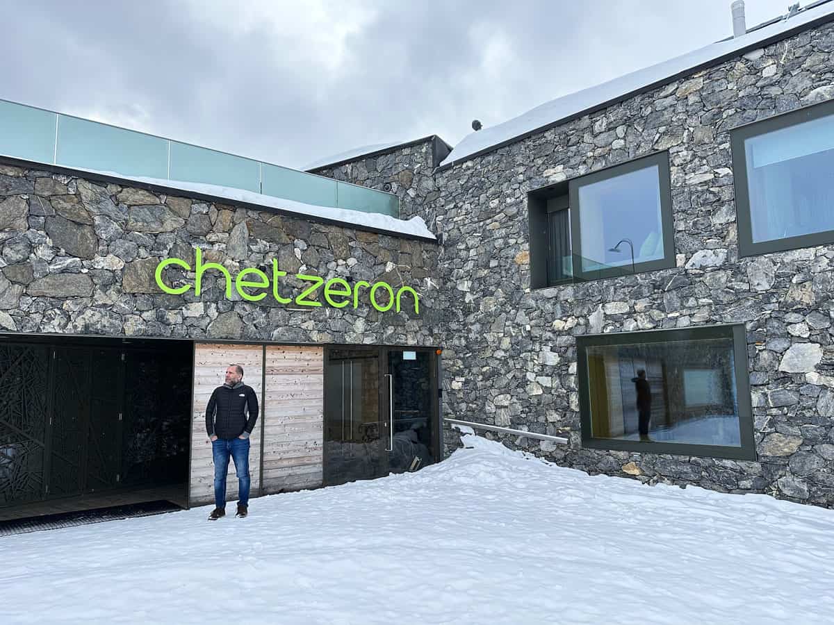 Chetzeron Crans-Montana: dormire a 2112 metri in un'ex stazione delle cabinovie, oggi hotel di design 8 Chetzeron Vallese Svizzera