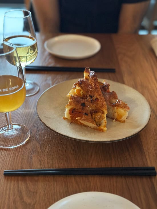 Farouche Mont Tremblant: dormire in piccole A-frame circondati dalle montagne in Quebec 44 Focaccia e vino