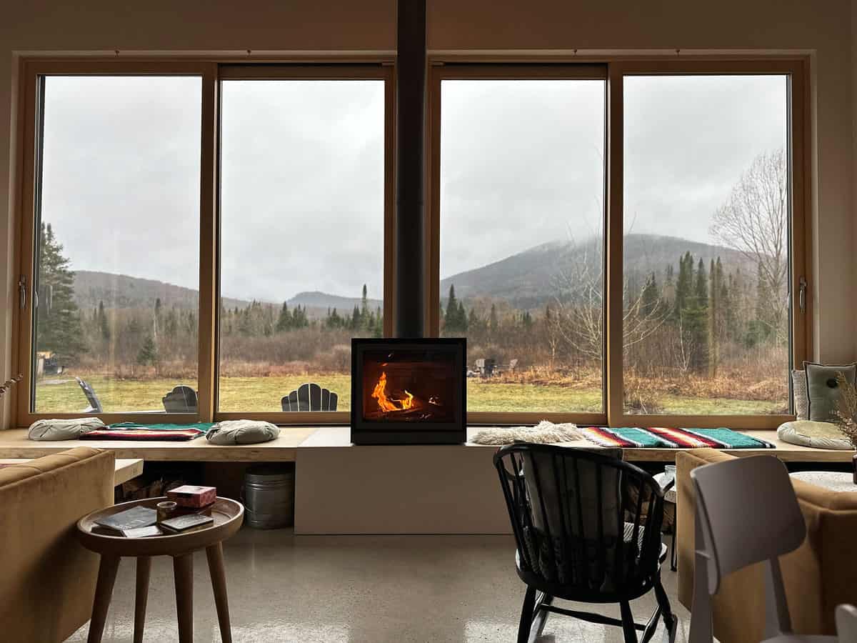 Farouche Mont Tremblant: dormire in piccole A-frame circondati dalle montagne in Quebec 3 Farouche Mont Tremblant Quebec