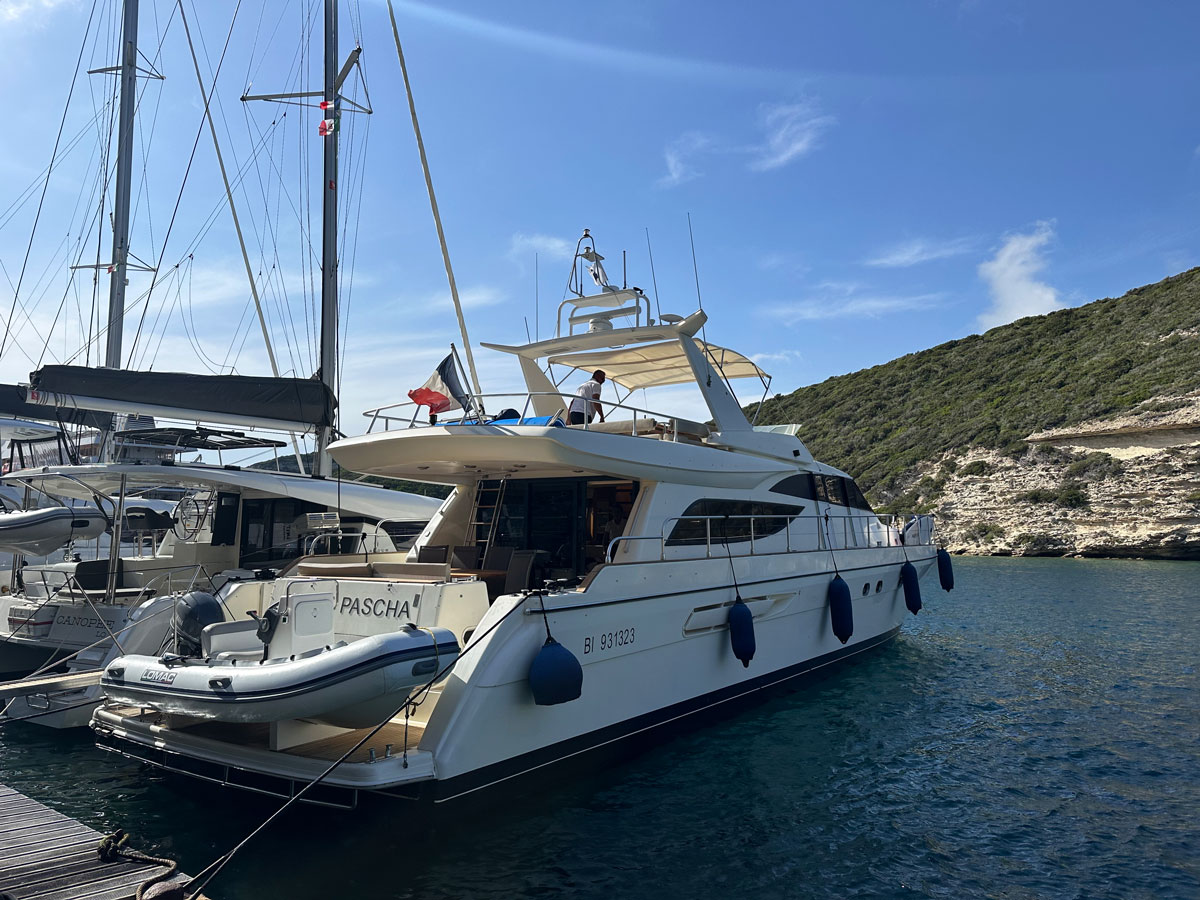 Viaggio in Corsica: cosa vedere in 3 giorni, itinerario gourmet 18 Noleggiare uno Yatch in Corsica