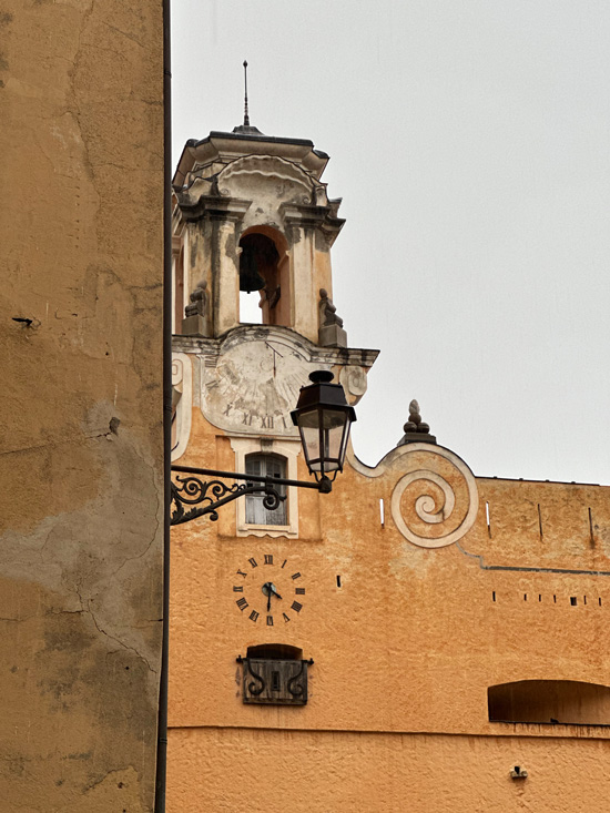 Viaggio in Corsica: cosa vedere in 3 giorni, itinerario gourmet 45 Piazza Bastia