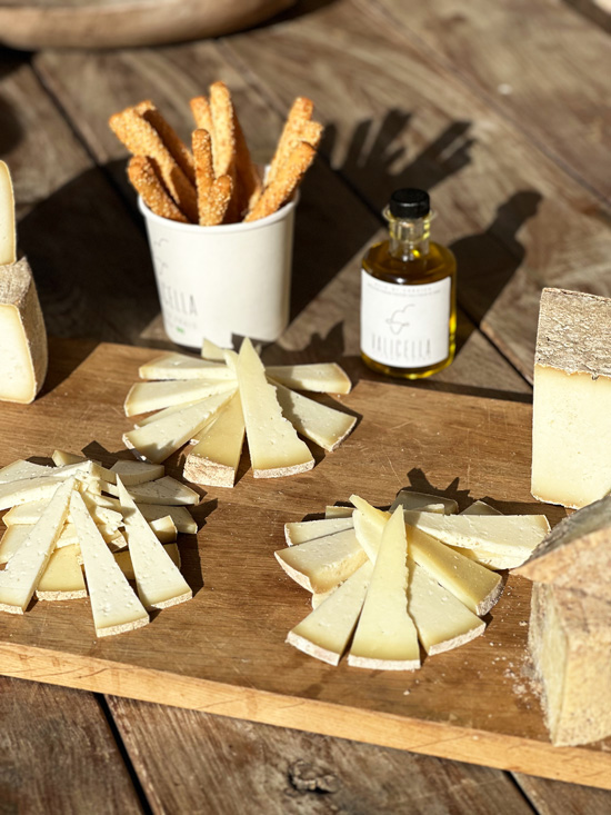 Viaggio in Corsica: cosa vedere in 3 giorni, itinerario gourmet 22 Formaggio di Capra