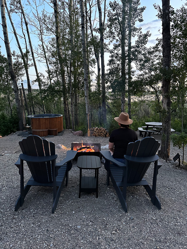 Refuge Bay: Dormire in una Tiny House in Alberta 40 Alloggio con braciere Canada