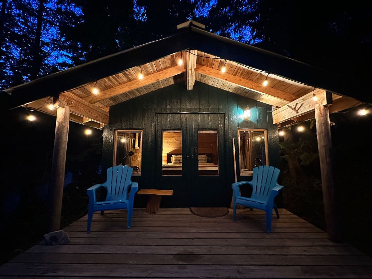 Dormire sulla Sunshine Coast in British Columbia: 4 alloggi da non perdere 17 Cabin Sunshine Coast