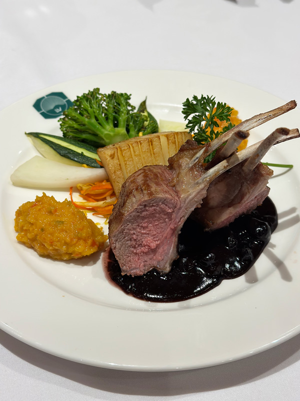 Echo Valley Ranch & Spa: Dormire nel ranch più esclusivo in British Columbia 37 iatti di carne dell'Alberta