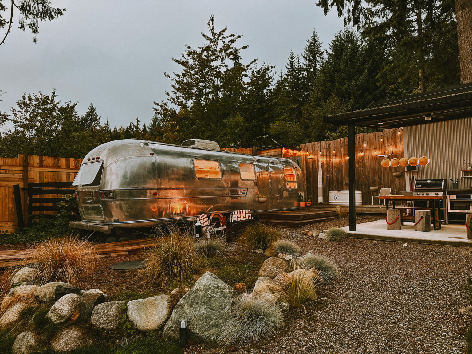 Dormire sulla Sunshine Coast in British Columbia: 4 alloggi da non perdere Dove dormire sulla Sunshine Coast Canada