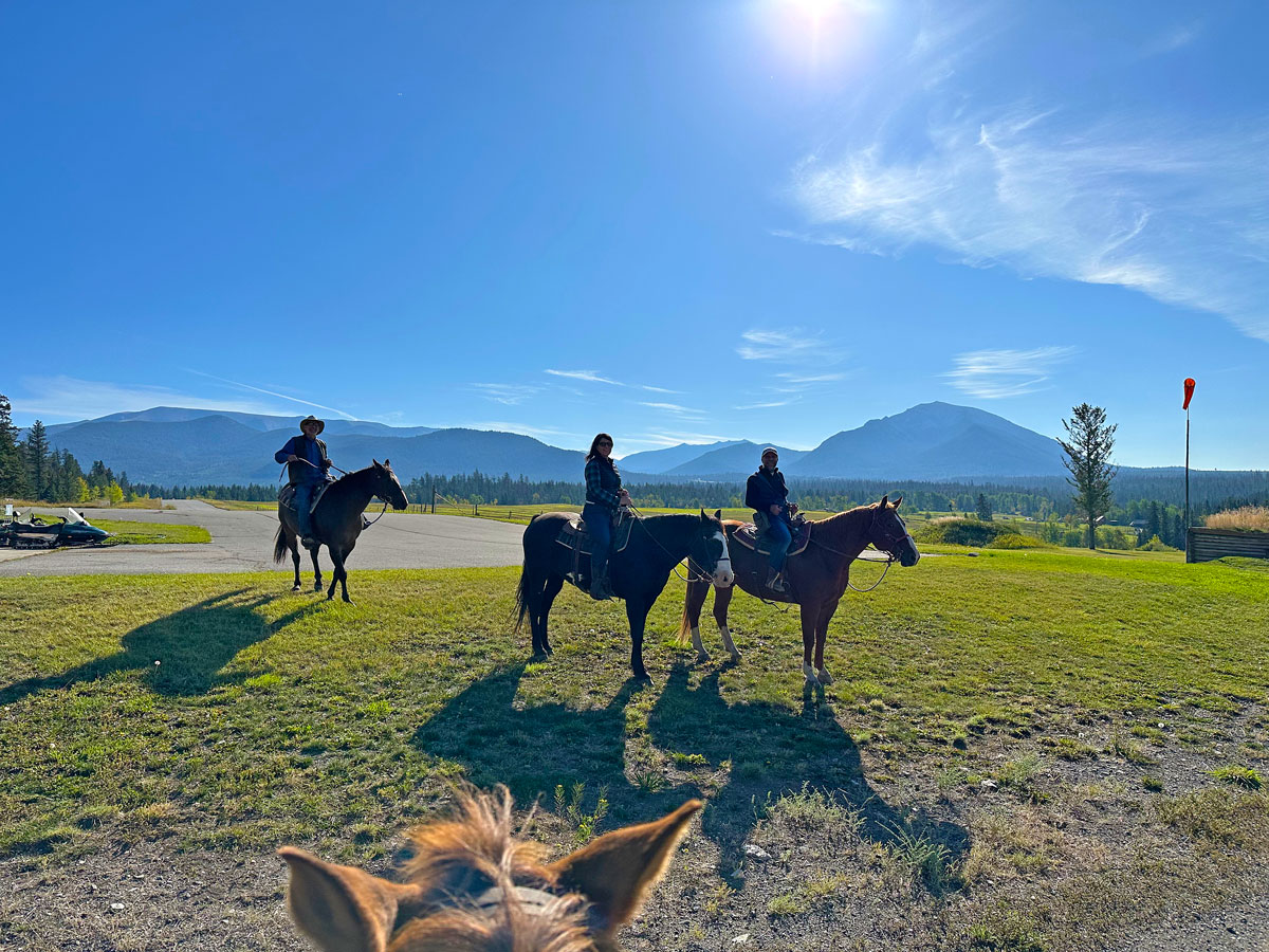 Echo Valley Ranch & Spa: Dormire nel ranch più esclusivo in British Columbia 44 Escursione a cavallo Echo Valley Ranch & Spa