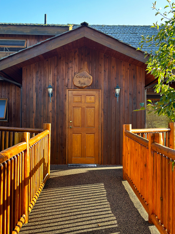 Echo Valley Ranch & Spa: Dormire nel ranch più esclusivo in British Columbia 41 Ingresso spa